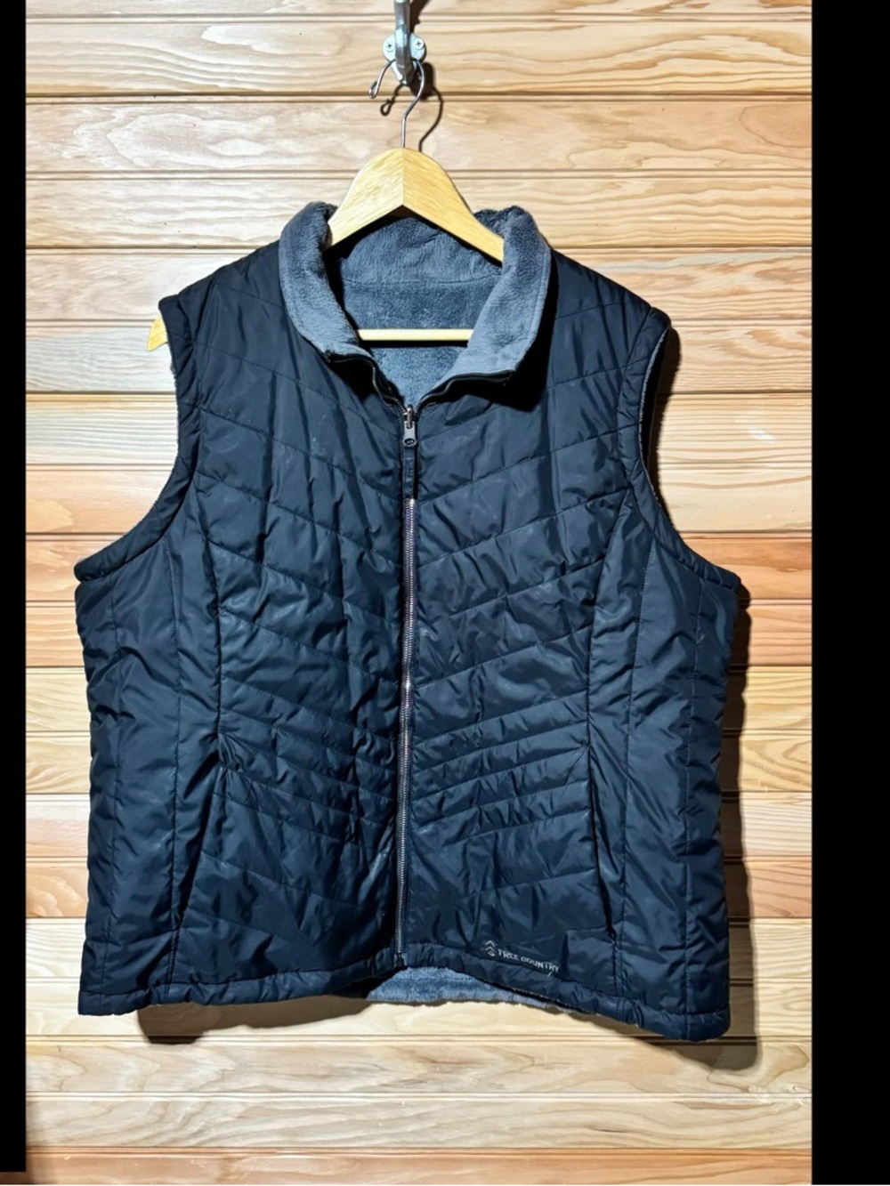 Free Country Black/Grey Reversible Quilted Women's Zip-Up Vest